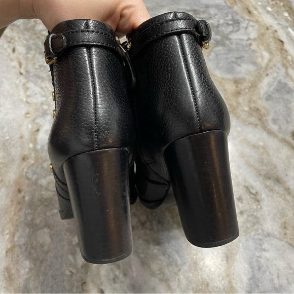 TORY BURCH Mae Black Pebbled Leather Logo-Studded Ankle Boot Bootie Size 5.5M - Picture 10 of 14